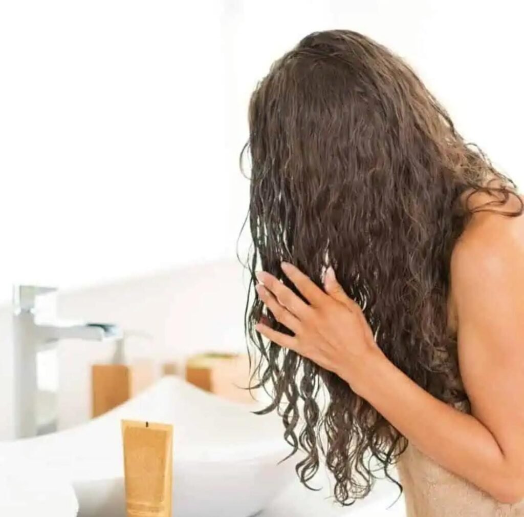 How to Use Leave-In Conditioner